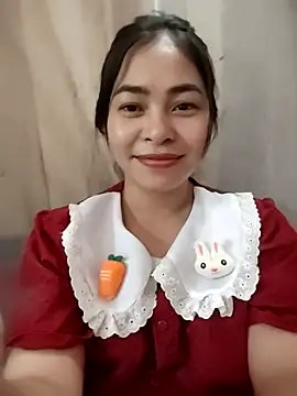 Snapshot of Bamboo-niee123 chatting on April 28, 2026, 2:27 am Bamboo-niee123 online show from April 28, 2026, 2:27 am