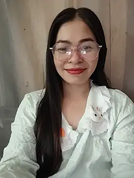 Bamboo-niee123 online show from June 11, 2026, 2:33 am