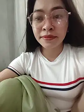 Bamboo-niee123 online show from June 15, 2026, 5:42 am