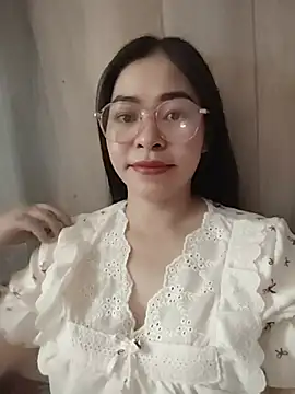 Bamboo-niee123 online show from June 23, 2026, 7:06 am