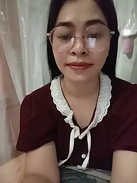 Bamboo-niee123 online show from June 25, 2026, 5:50 pm