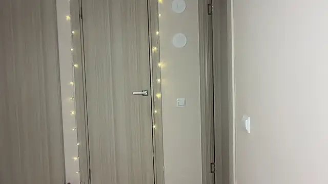 Lisa Graham online show from November 18, 2025, 5:23 am