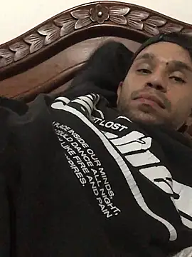 Msmn online show from November 3, 2025, 2:02 am