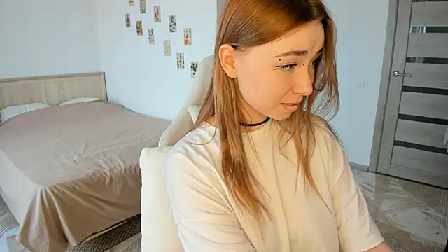 Snapshot of Angella_Mills chatting on November 10, 2025, 6:12 am Angella Mills online show from November 10, 2025, 6:12 am