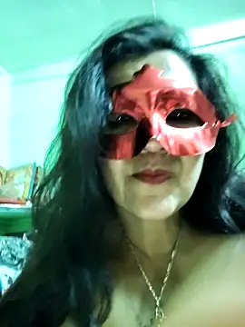 Snapshot of LOVE__RANI chatting on February 17, 2026, 11:18 am LOVE RANI online show from February 17, 2026, 11:18 am