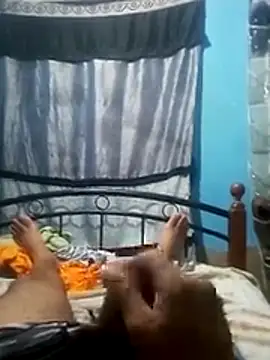 Snapshot of Aseveiro_7 chatting on November 5, 2025, 5:24 pm Aseveiro 7 online show from November 5, 2025, 5:24 pm