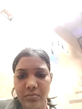 Snapshot of kaju_17 chatting on October 28, 2025, 2:20 pm kaju 17 online show from October 28, 2025, 2:20 pm