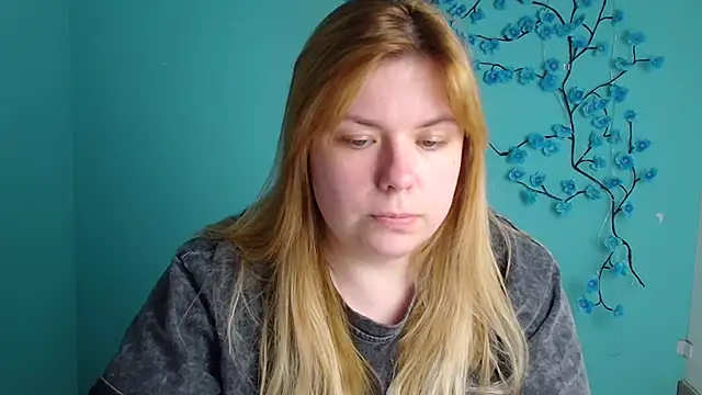 SusannaNight online show from May 5, 2026, 11:18 am