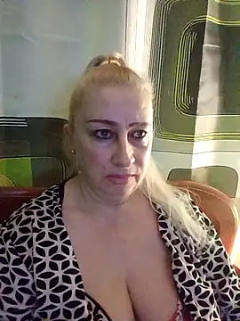 Esenia505 online show from November 30, 2025, 2:59 am