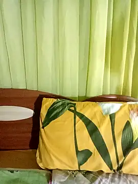 Snapshot of Esenia505 chatting on March 28, 2026, 6:07 pm Esenia505 online show from March 28, 2026, 6:07 pm