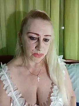Esenia505 online show from June 14, 2026, 2:57 am