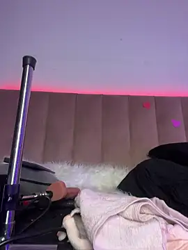 AshleyWinslow online show from February 20, 2026, 6:26 am