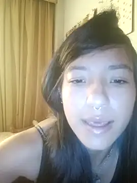 Snapshot of Skay_bluee chatting on December 21, 2025, 8:38 pm Skay bluee online show from December 21, 2025, 8:38 pm