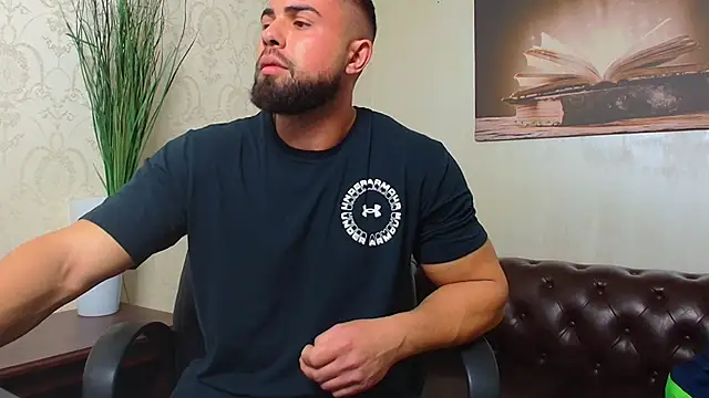 HayesWood online show from November 29, 2025, 5:43 am