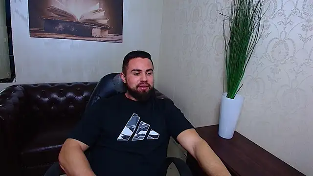 HayesWood online show from February 6, 2026, 5:56 am