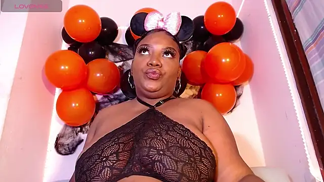 julieth brown1 online show from October 29, 2025, 10:44 pm