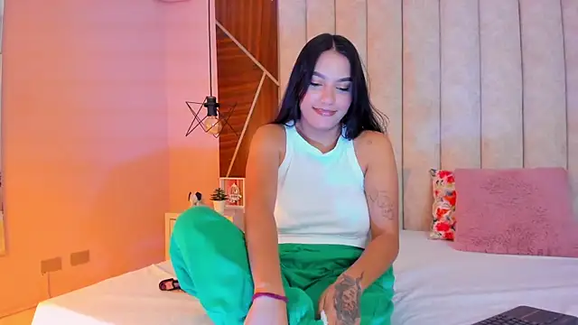 Arianaa Gray online show from January 13, 2026, 4:18 am