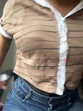 Vickybon online show from February 9, 2026, 8:57 pm