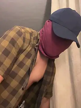 PetterPablo12 online show from November 5, 2025, 9:48 pm