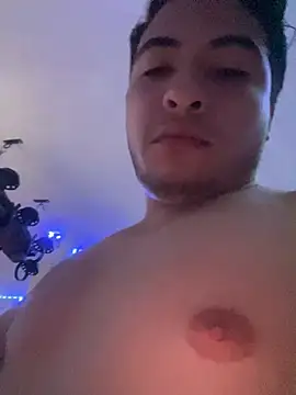 PetterPablo12 online show from January 13, 2026, 2:17 am