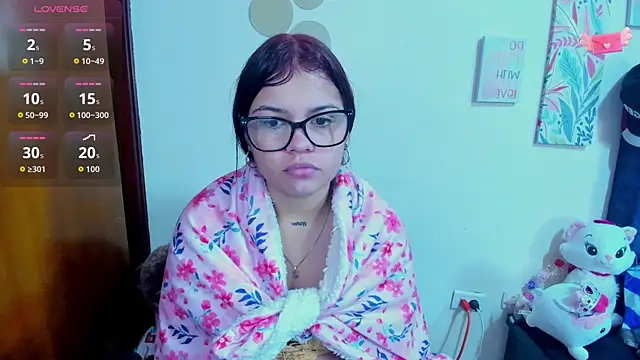 Emma boo online show from November 4, 2025, 2:49 pm