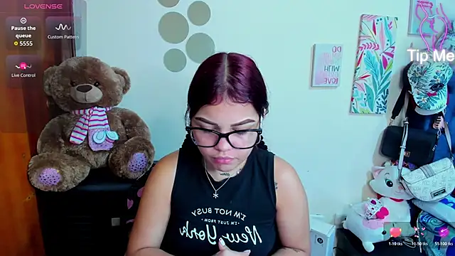 Emma boo online show from December 22, 2025, 2:47 pm