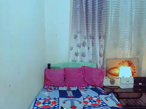 EXOTICGEORGINA online show from February 1, 2026, 10:03 am