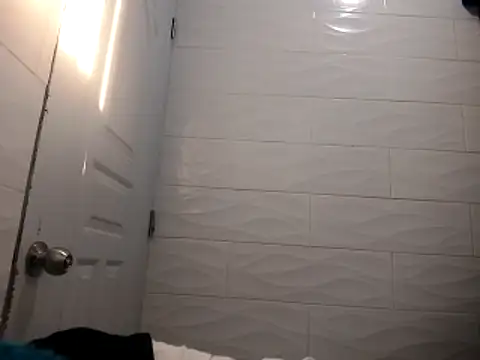 skinniyGabriel online show from December 14, 2025, 9:30 pm