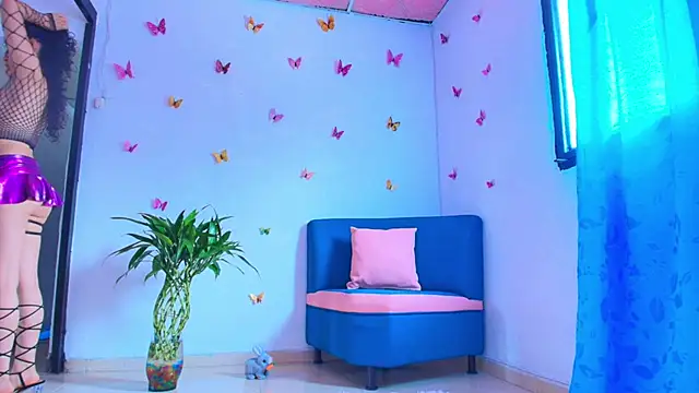 Snapshot of Juliet_1_ chatting on November 2, 2025, 2:30 pm Juliet 1  online show from November 2, 2025, 2:30 pm