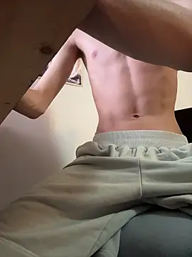 romanceteen online show from November 12, 2025, 10:41 pm