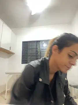 sabrinaneves online show from June 12, 2026, 3:11 pm