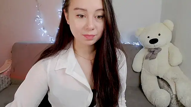 WOWalina online show from October 30, 2025, 1:51 am