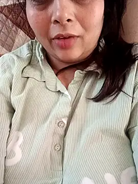 Snapshot of Naughty-Nancy chatting on February 22, 2026, 6:02 am Naughty-Nancy online show from February 22, 2026, 6:02 am