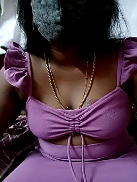 Snapshot of blackqueen143 chatting on October 29, 2025, 8:16 am blackqueen143 online show from October 29, 2025, 8:16 am