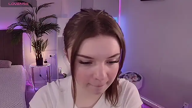 Alice Bloome online show from October 29, 2025, 9:11 am