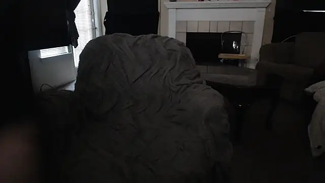 Skyl31 online show from November 1, 2025, 9:39 pm