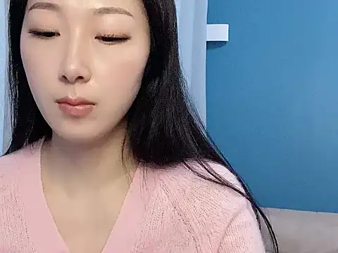 Snapshot of ella55-- chatting on November 15, 2025, 5:05 am ella55-- online show from November 15, 2025, 5:05 am