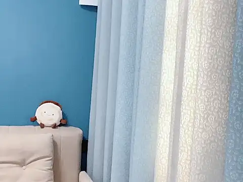 Snapshot of ella55-- chatting on December 14, 2025, 1:00 am ella55-- online show from December 14, 2025, 1:00 am