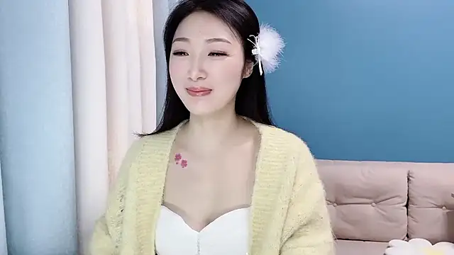 Snapshot of ella55-- chatting on January 9, 2026, 1:08 am ella55-- online show from January 9, 2026, 1:08 am