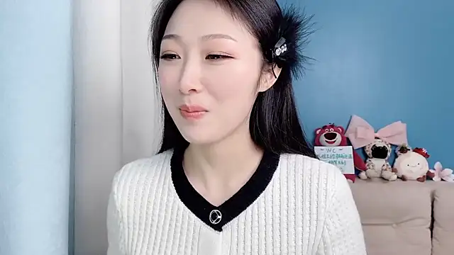 Snapshot of ella55-- chatting on February 19, 2026, 6:53 am ella55-- online show from February 19, 2026, 6:53 am