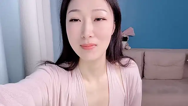 Snapshot of ella55-- chatting on March 15, 2026, 1:00 am ella55-- online show from March 15, 2026, 1:00 am