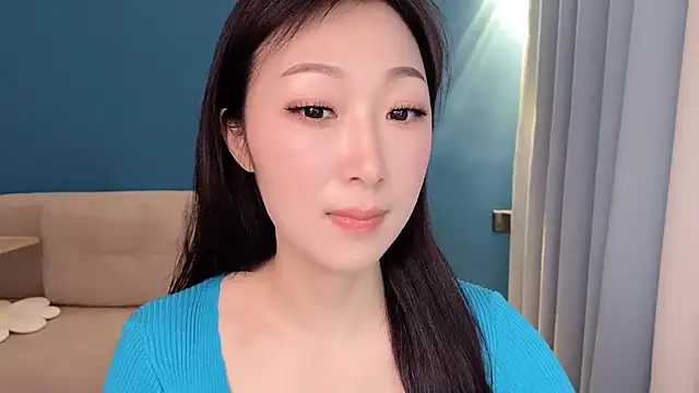 Snapshot of ella55-- chatting on March 21, 2026, 1:10 am ella55-- online show from March 21, 2026, 1:10 am