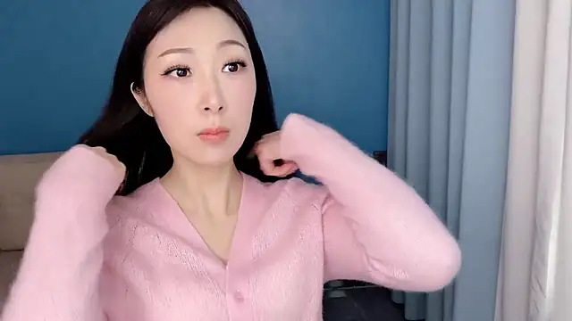 Snapshot of ella55-- chatting on March 27, 2026, 1:11 am ella55-- online show from March 27, 2026, 1:11 am