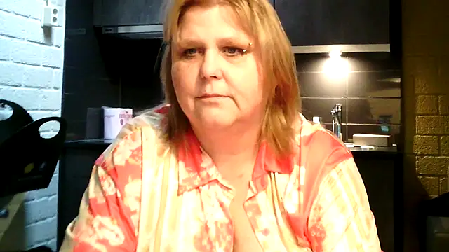 Sylviastar46 online show from March 7, 2026, 8:55 am