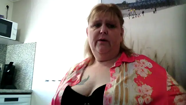 Sylviastar46 online show from March 15, 2026, 10:32 am