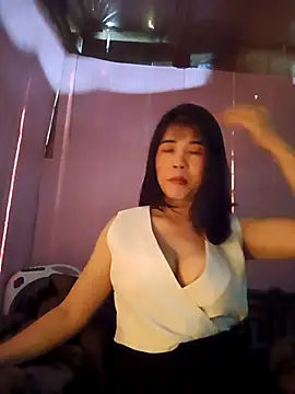 Nahata-suki online show from December 4, 2025, 5:06 am