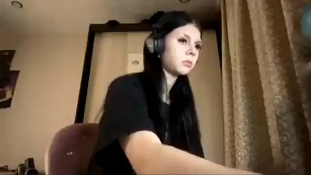 AnGallo online show from December 3, 2025, 8:07 pm