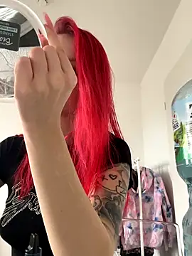 Snapshot of kimkatyrides chatting on November 4, 2025, 8:35 am kimkatyrides online show from November 4, 2025, 8:35 am