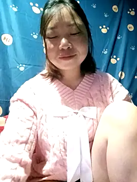 julybe online show from December 3, 2025, 11:03 pm