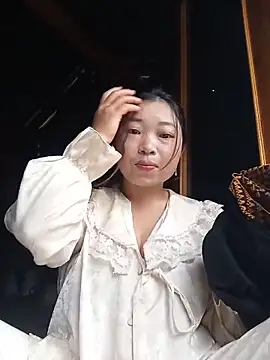 julybe online show from June 9, 2026, 7:53 am